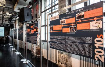 Die ConAct Wanderausstellung "60 Jahre deutsch- israelischer Jugenaustausch" auf dem deutsch- israelischen Jugendkongress im Mai 2015