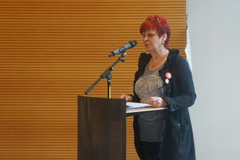 Bildungsministerin Klaubert bei ihrer Eröffnungsrede